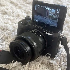 Canon EOS M6